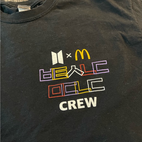 McDonalds BTS crew T-shirt - Picture 2 of 4